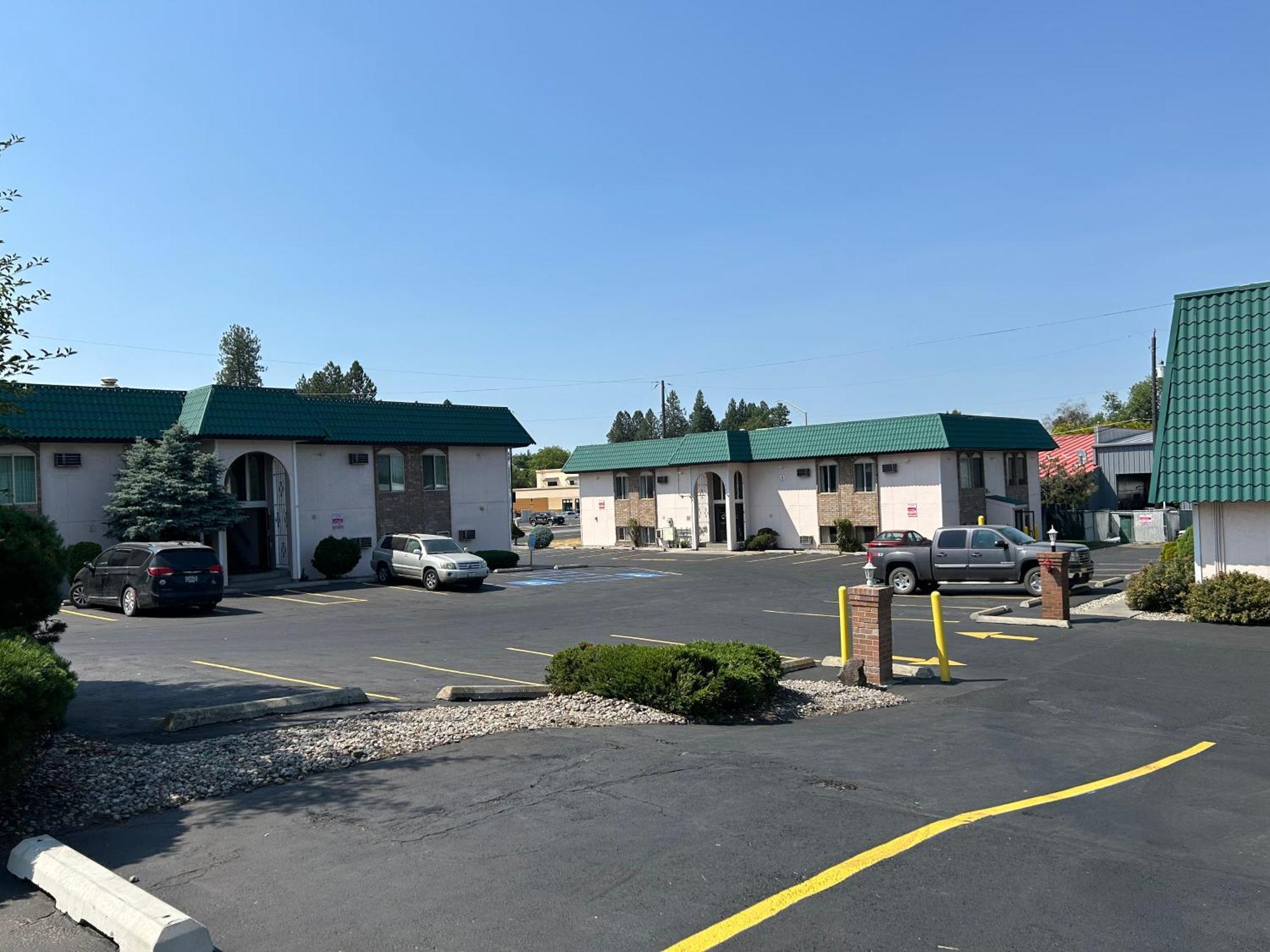 Apple Tree Inn Spokane Exteriör bild